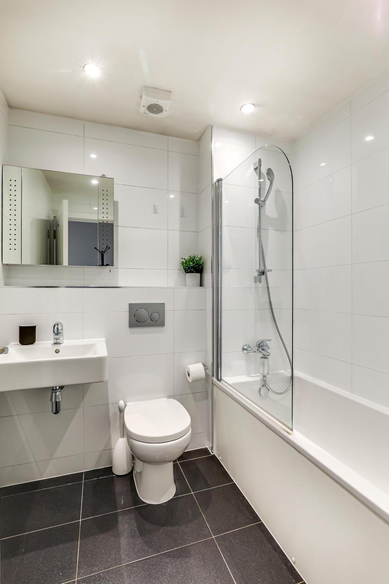 Exceptionally Spacious Central Canterbury Home Екстериор снимка